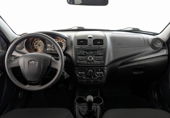 Подержанный автомобиль LADA (ВАЗ) Granta Liftback 2023 года (14 фото)