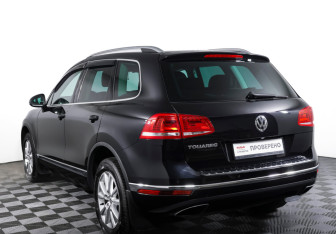 Подержанный автомобиль Volkswagen Touareg 2016 года (7 фото)