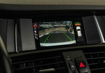 Подержанный автомобиль BMW X3 2017 года (17 фото)