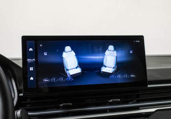 Подержанный автомобиль Geely Emgrand 2024 года (18 фото)