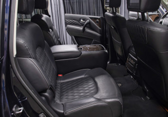 Подержанный автомобиль Infiniti QX80 2018 года (13 фото)