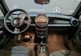 Подержанный автомобиль MINI Coupe 2012 года (12 фото)