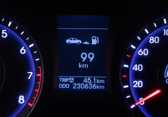 Подержанный автомобиль Hyundai i40 Wagon 2014 года (12 фото)