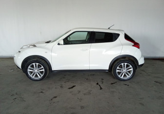 Подержанный автомобиль Nissan Juke 2011 года (8 фото)