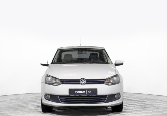 Подержанный автомобиль Volkswagen Polo Sedan 2011 года (2 фото)