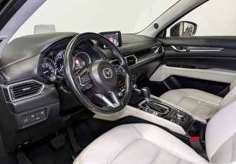 Подержанный автомобиль Mazda CX-5 2020 года (15 фото)