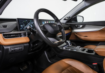 Подержанный автомобиль Chery Tiggo 8 Pro Max 2023 года (9 фото)
