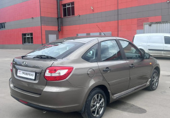 Подержанный автомобиль LADA (ВАЗ) Granta Liftback 2016 года (5 фото)
