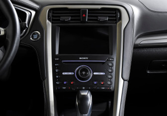 Подержанный автомобиль Ford Mondeo Wagon 2018 года (12 фото)