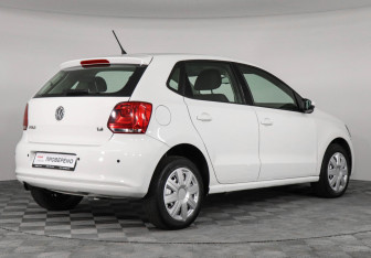 Подержанный автомобиль Volkswagen Polo Hatchback 2013 года (5 фото)
