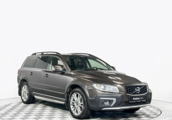 Подержанный автомобиль Volvo XC70 2016 года (3 фото)