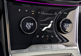 Подержанный автомобиль Exeed VX 2022 года (21 фото)