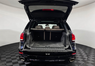 Подержанный автомобиль BMW X5 2018 года (9 фото)