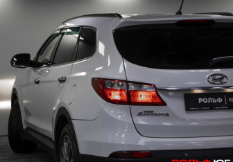 Подержанный автомобиль Hyundai Santa Fe 2014 года (21 фото)