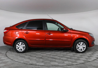 Подержанный автомобиль LADA (ВАЗ) Granta Liftback 2021 года (4 фото)