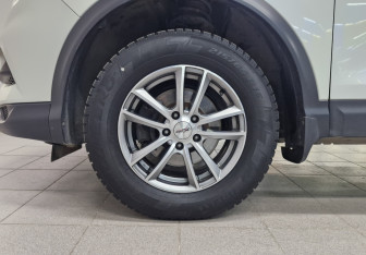 Подержанный автомобиль Nissan Qashqai 2019 года (11 фото)