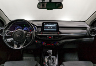 Подержанный автомобиль Kia Cerato Sedan 2021 года (22 фото)