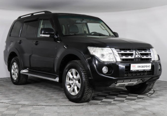 Подержанный автомобиль Mitsubishi Pajero 2013 года (2 фото)