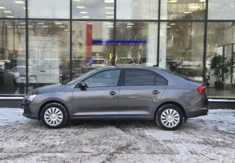 Подержанный автомобиль Skoda Rapid Liftback 2020 года (5 фото)