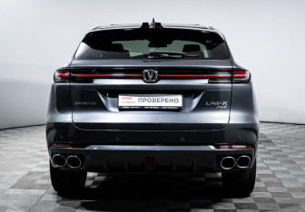 Подержанный автомобиль Changan UNI-K 2024 года (6 фото)