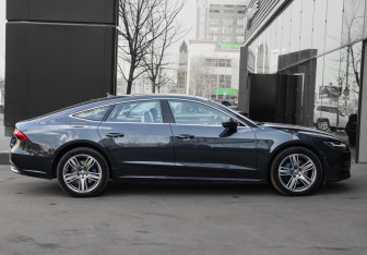 Подержанный автомобиль Audi A7 2019 года (4 фото)