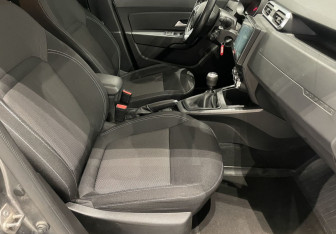 Подержанный автомобиль Renault Duster 2021 года (9 фото)