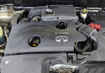 Подержанный автомобиль Infiniti QX50 2019 года (9 фото)