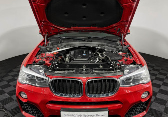 Подержанный автомобиль BMW X4 2018 года (10 фото)