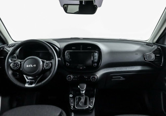 Подержанный автомобиль Kia Soul 2022 года (8 фото)