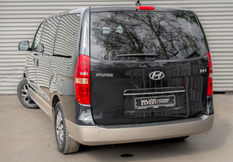Подержанный автомобиль Hyundai H-1 2021 года (7 фото)