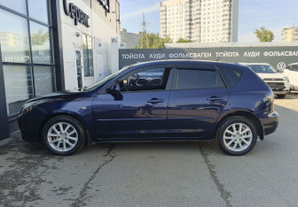 Подержанный автомобиль Mazda 3 Hatchback 2008 года (8 фото)
