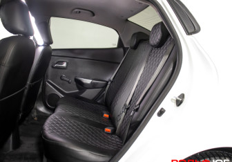 Подержанный автомобиль Kia Rio Sedan 2013 года (10 фото)