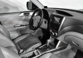 Подержанный автомобиль Subaru Forester Suv 2008 года (12 фото)