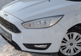 Подержанный автомобиль Ford Focus Hatchback 2018 года (17 фото)