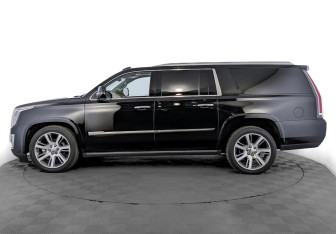 Подержанный автомобиль Cadillac Escalade Suv 2018 года (8 фото)