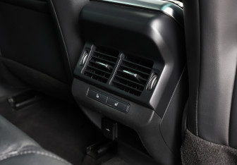 Подержанный автомобиль Land Rover Range Rover Evoque 2021 года (20 фото)