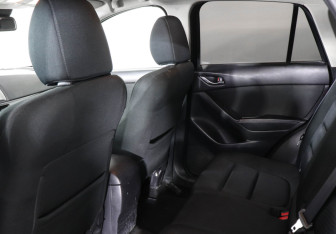 Подержанный автомобиль Mazda CX-5 2014 года (12 фото)