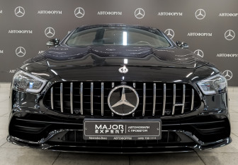 Подержанный автомобиль Mercedes-Benz AMG GT Liftback 2021 года (2 фото)