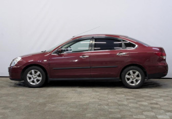 Подержанный автомобиль Nissan Almera Sedan 2013 года (8 фото)