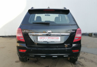 Подержанный автомобиль Lifan X60 2015 года (6 фото)