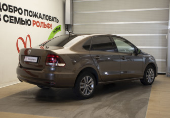 Подержанный автомобиль Volkswagen Polo Sedan 2019 года (4 фото)