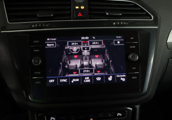 Подержанный автомобиль Volkswagen Tiguan 2018 года (23 фото)