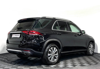 Подержанный автомобиль Mercedes-Benz GLE 2020 года (5 фото)