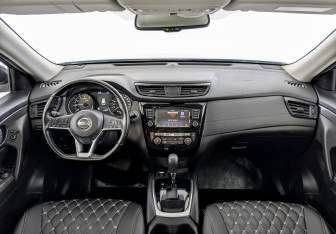 Подержанный автомобиль Nissan X-Trail 2021 года (15 фото)