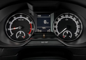 Подержанный автомобиль Skoda Octavia Liftback 2018 года (16 фото)