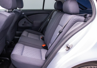 Подержанный автомобиль Skoda Octavia Liftback 2008 года (11 фото)