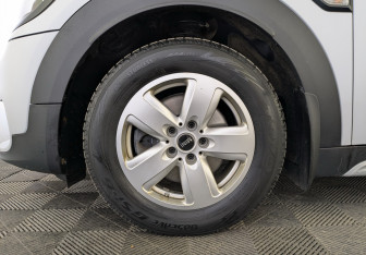 Подержанный автомобиль MINI Countryman 2019 года (14 фото)