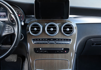Подержанный автомобиль Mercedes-Benz GLC Coupe 2015 года (14 фото)