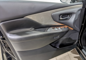Подержанный автомобиль Nissan Murano Suv 2019 года (19 фото)