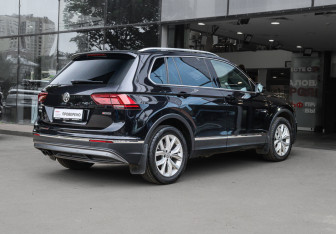 Подержанный автомобиль Volkswagen Tiguan 2018 года (4 фото)